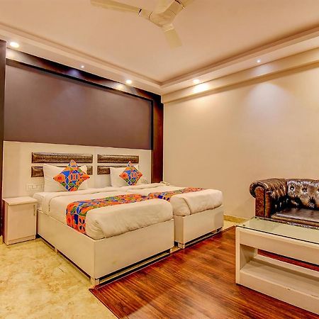 Fabhotel Srk Platinum Inn - Nr Forum Mall バンガロール エクステリア 写真