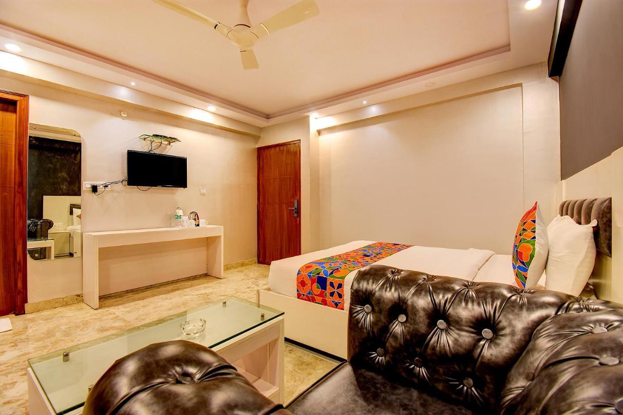 Fabhotel Srk Platinum Inn - Nr Forum Mall バンガロール エクステリア 写真