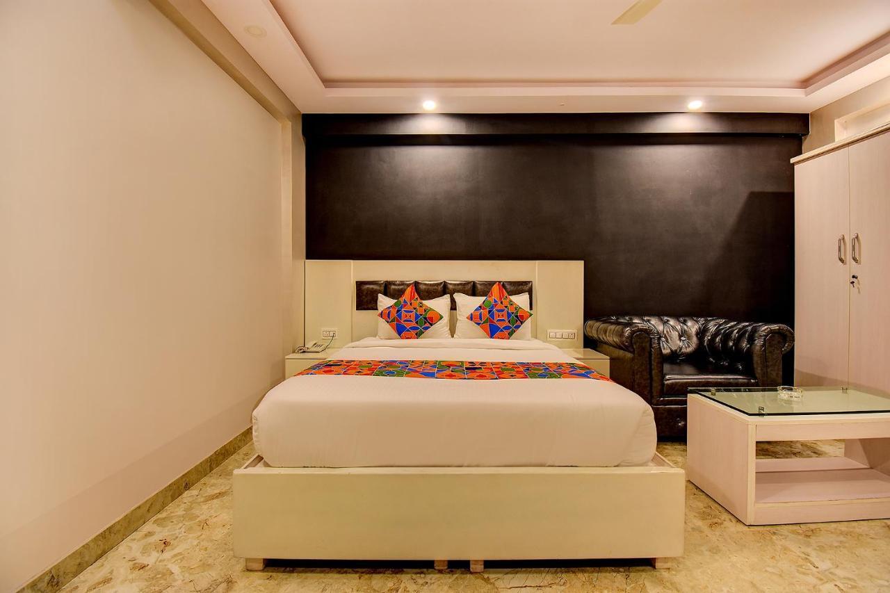 Fabhotel Srk Platinum Inn - Nr Forum Mall バンガロール エクステリア 写真