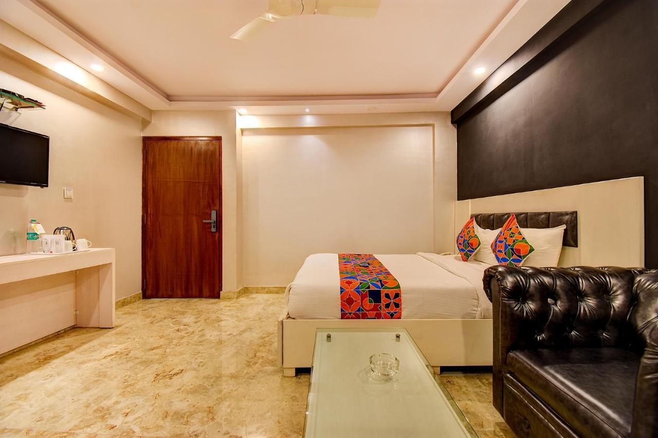 Fabhotel Srk Platinum Inn - Nr Forum Mall バンガロール エクステリア 写真
