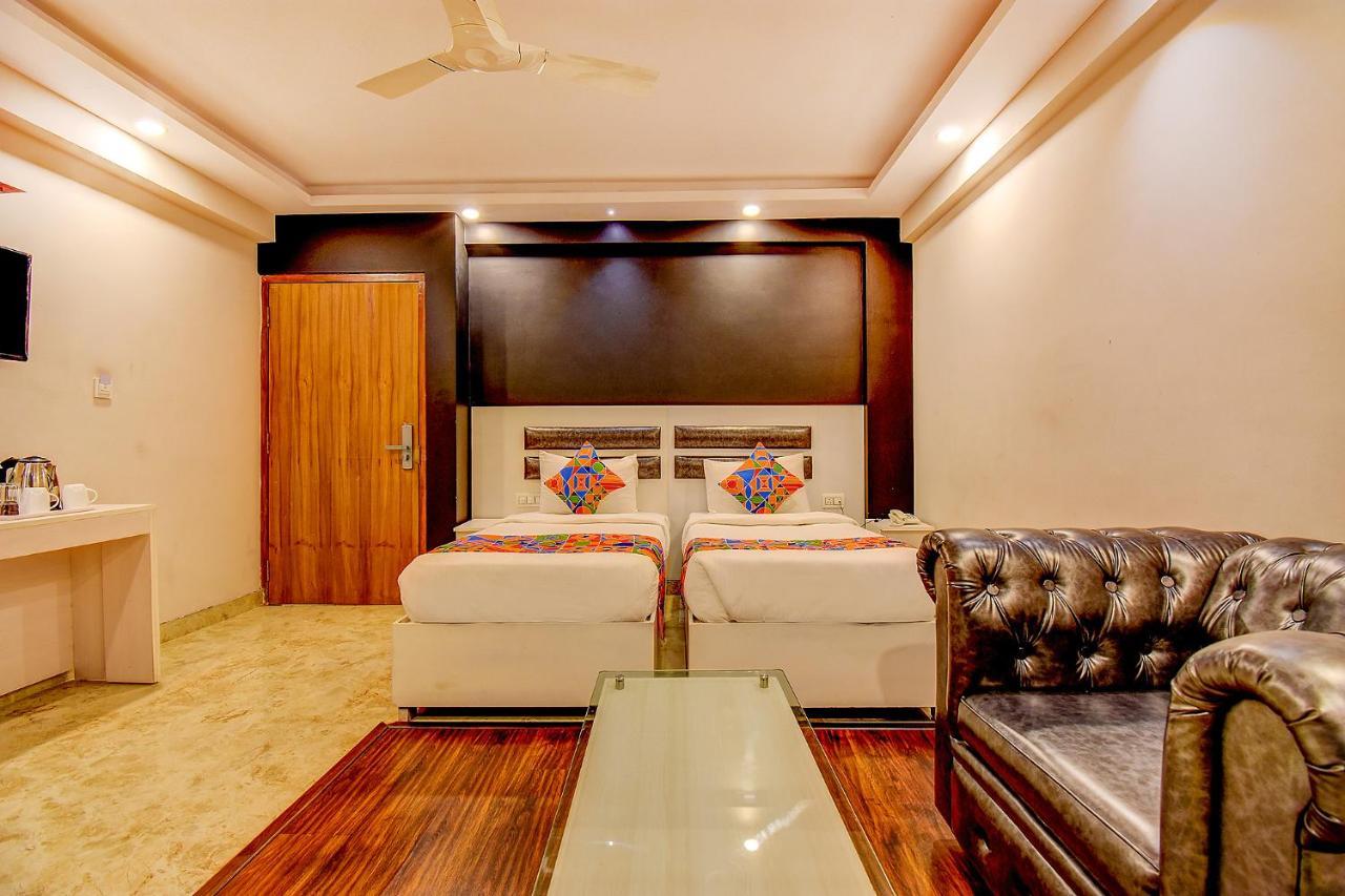 Fabhotel Srk Platinum Inn - Nr Forum Mall バンガロール エクステリア 写真